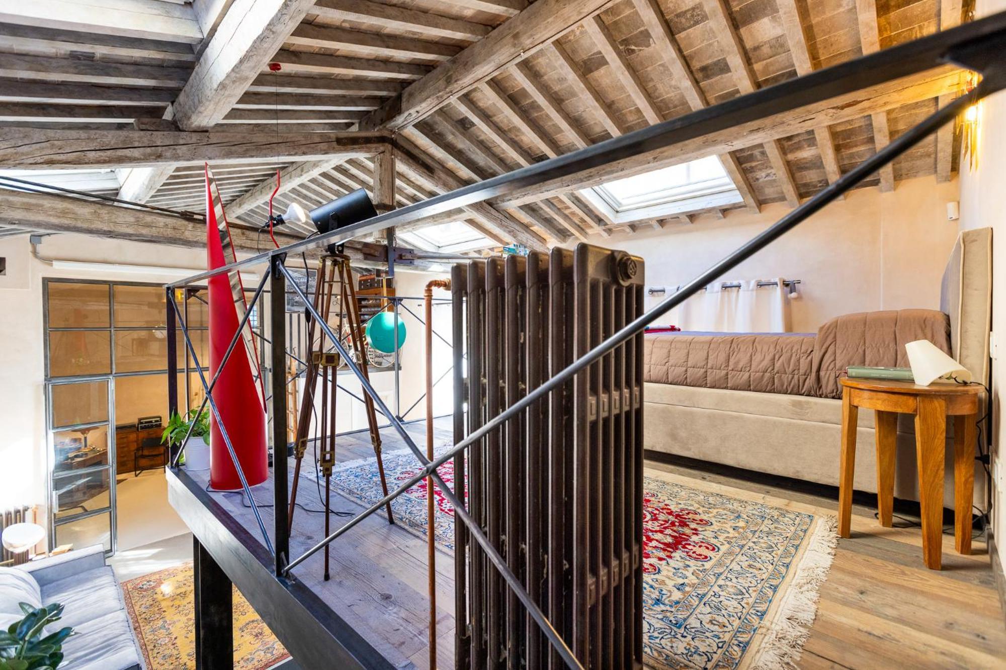 Apartment The Urban Loft By Mmega *